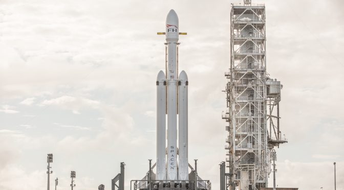 SpaceX gennemfører testaffyring af Falcon Heavy